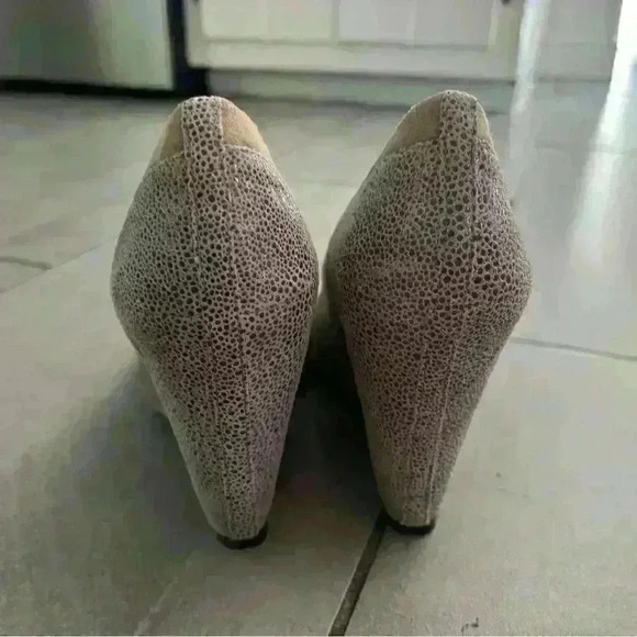 Audrey Brooke Daphne Khaki Tan Brown Leather Lizard Print Wedge Heel Shoe Sz 9 - Picture 3 of 8